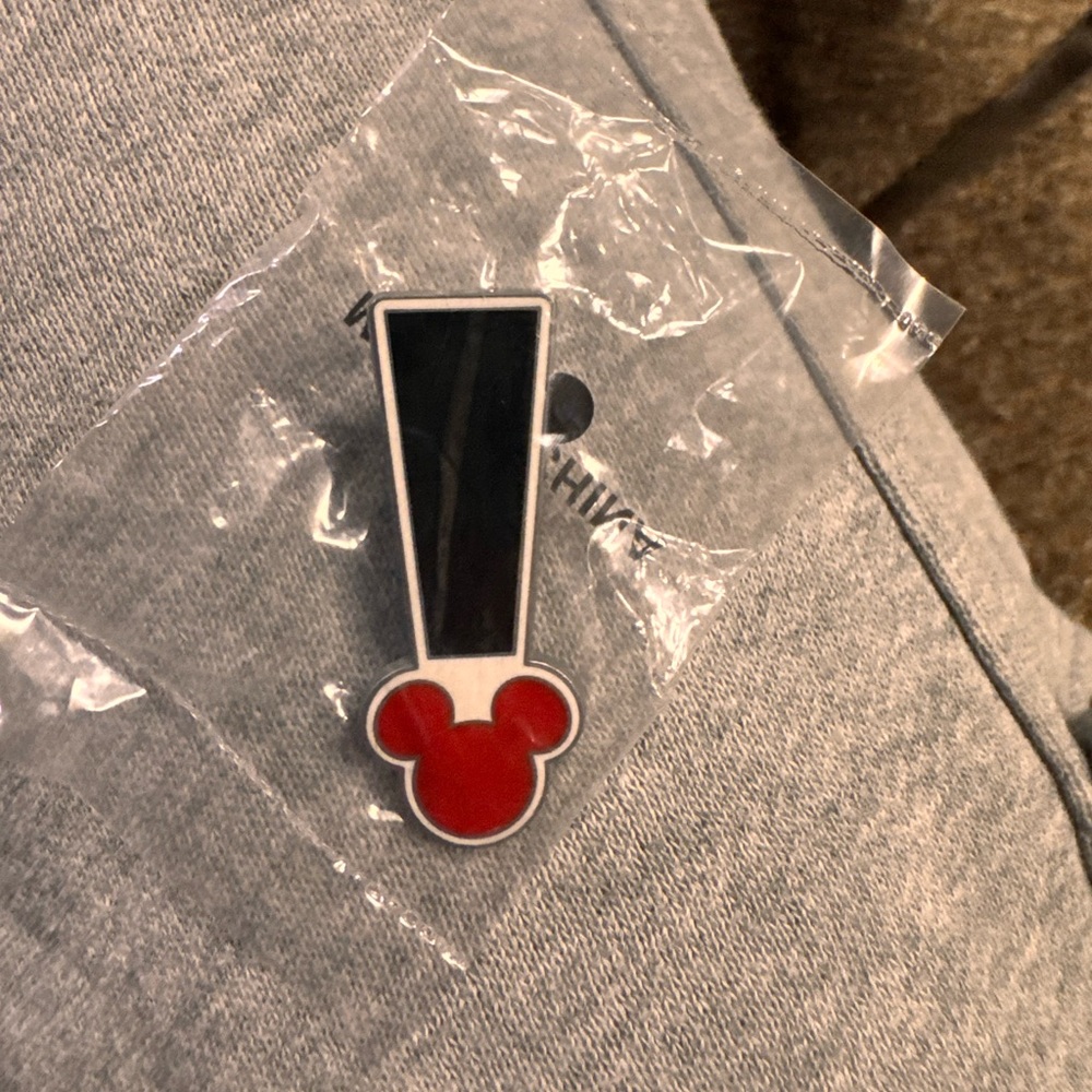 Limited edition Disney pin
